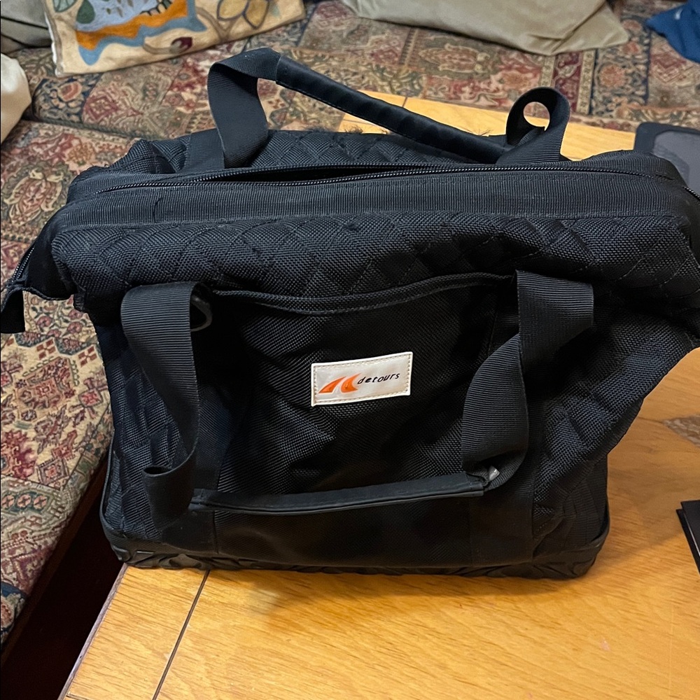 DETOURS Bike Basket with rain cover.